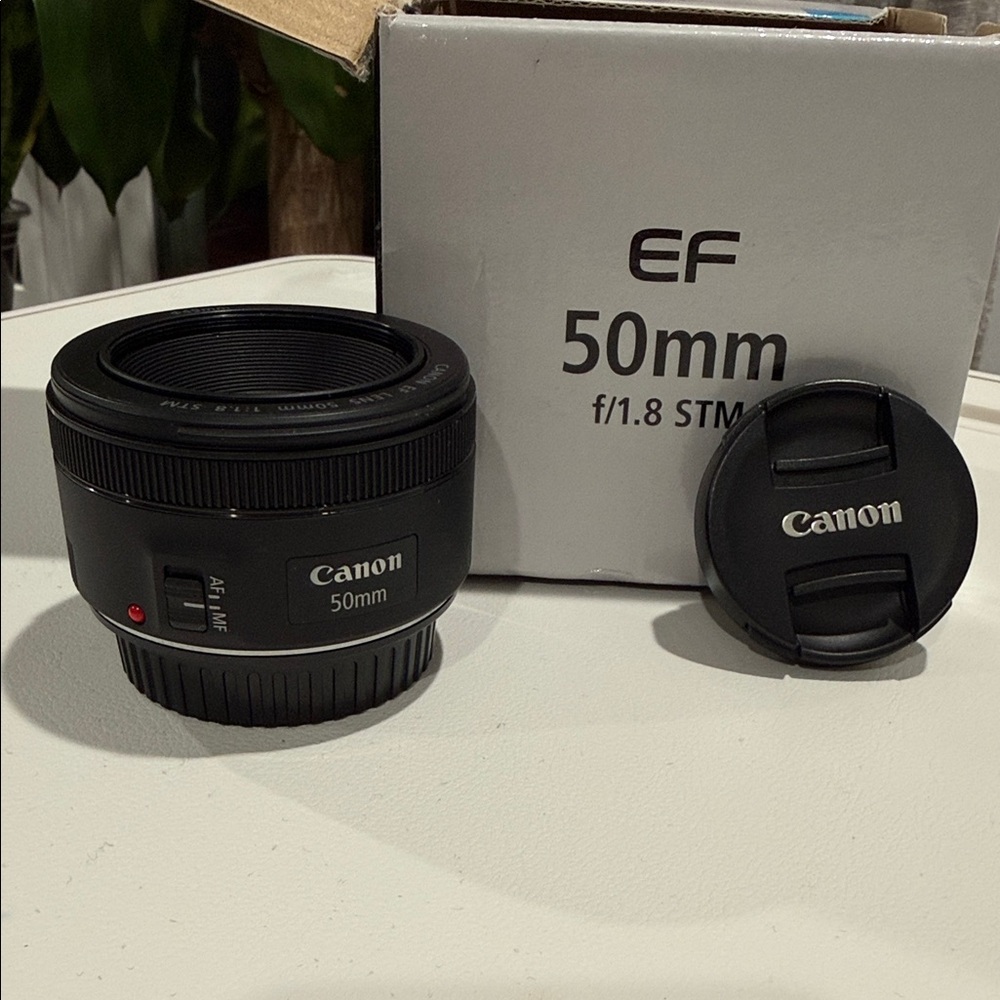 Canon 50mm f/1.8 STM Lens - Black